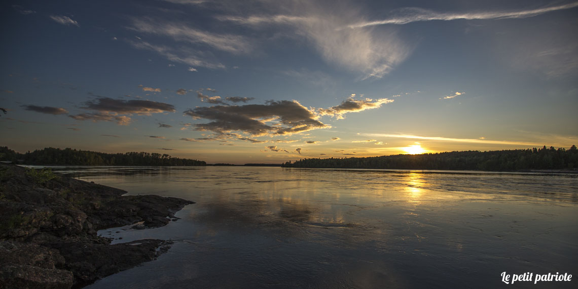 Coucher de soleil sur le bord de la Péribonka